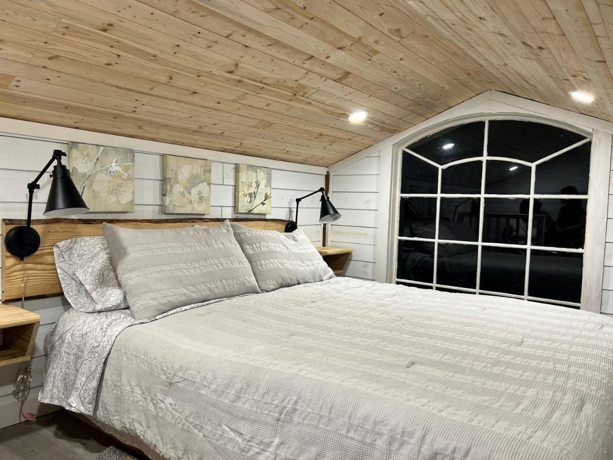 Maria'S Tiny Barn Guest House Homestead Bagian luar foto