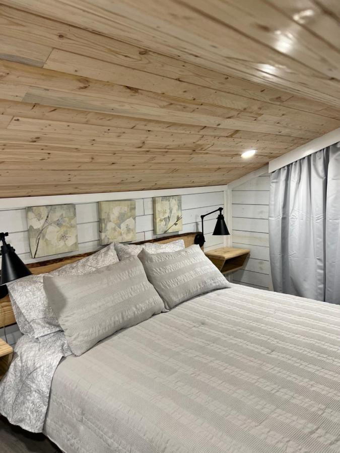Maria'S Tiny Barn Guest House Homestead Bagian luar foto