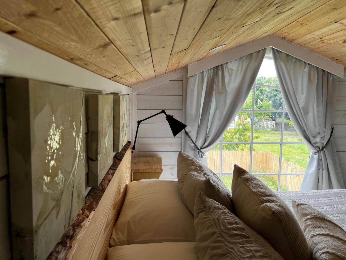 Maria'S Tiny Barn Guest House Homestead Bagian luar foto