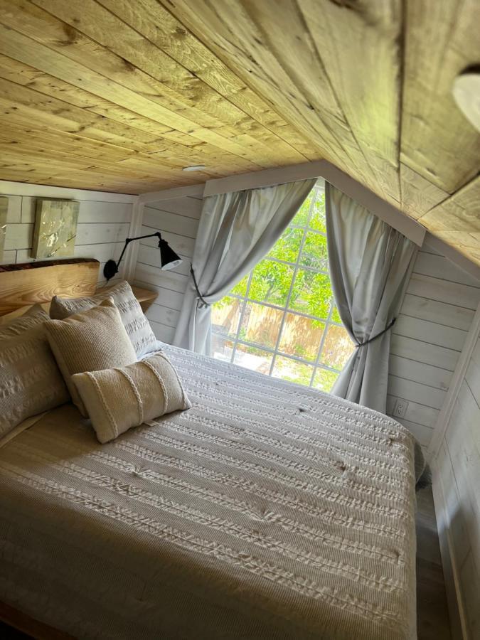 Maria'S Tiny Barn Guest House Homestead Bagian luar foto