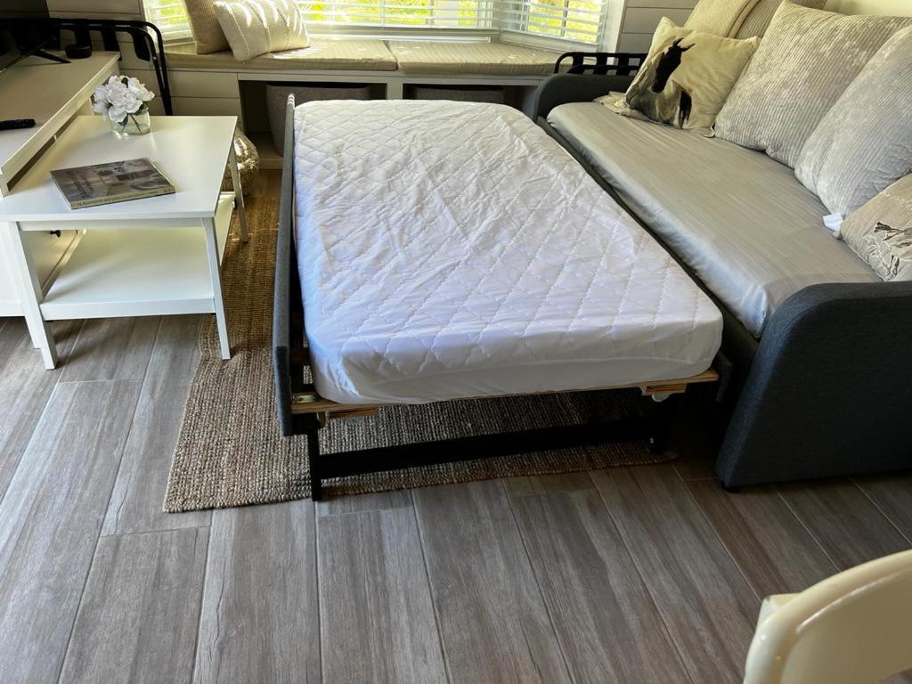Maria'S Tiny Barn Guest House Homestead Bagian luar foto